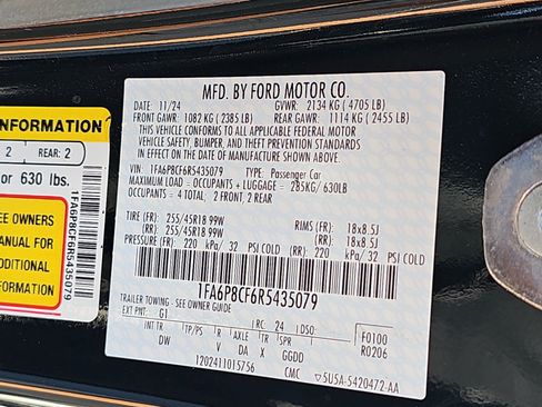 Used 2024 Ford Mustang GT RWD image 34