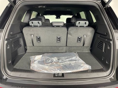 New 2026 GMC Acadia AT4 w/ Luxury Package image 13