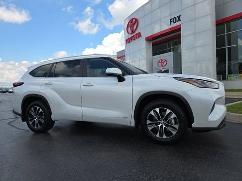 Used 2026 Toyota Highlander XLE AWD/4WD image 1