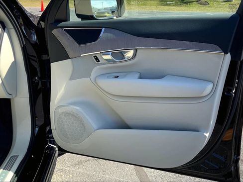 Certified 2023 Volvo XC90 B6 Plus w/ Protection Package image 21