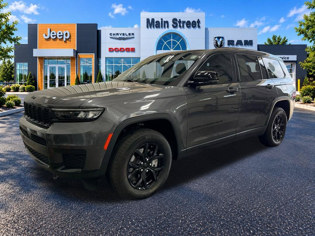 Used 2024 Jeep Grand Cherokee L Laredo AWD/4WD image 1