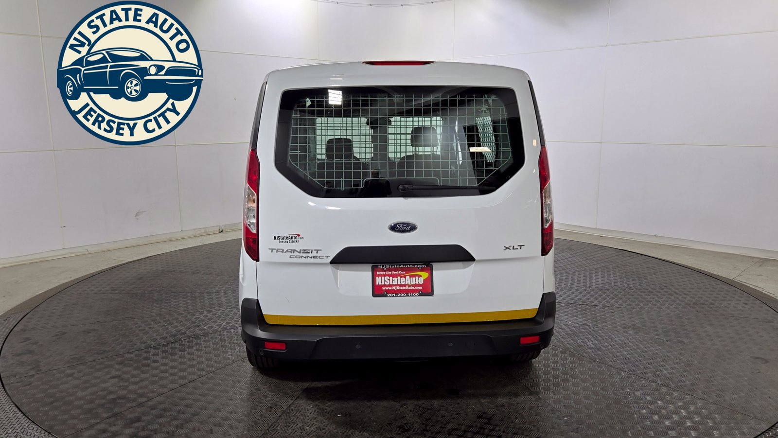Used 2023 Ford Transit Connect XLT FWD image 6