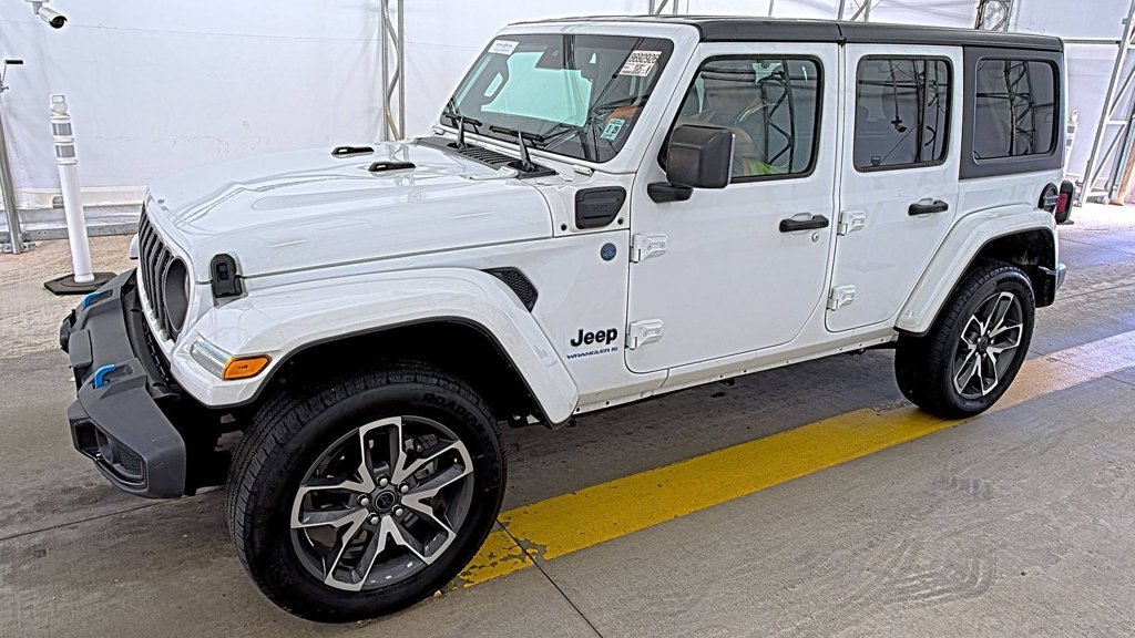 Used 2024 Jeep Wrangler Unlimited w/ Convenience Group AWD/4WD image 1