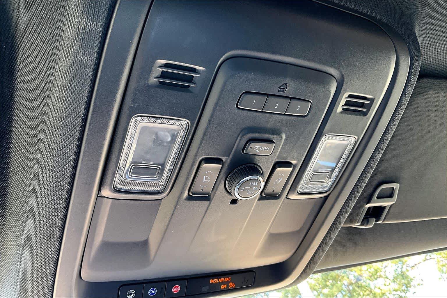 Used 2021 Chevrolet Tahoe Premier RWD image 29