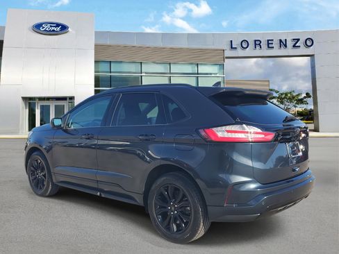 Used 2024 Ford Edge SE w/ Black Appearance Package image 8