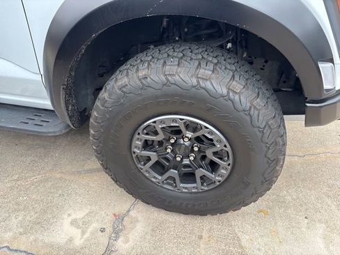 Used 2025 Ford F150 Raptor w/ Equipment Group 803A Raptor R image 5