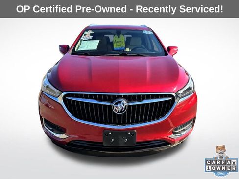 Used 2019 Buick Enclave Essence image 2