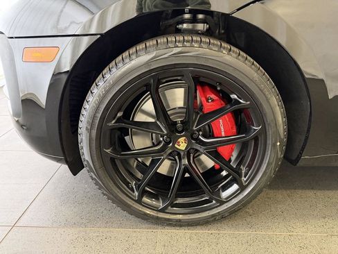 New 2026 Porsche Macan GTS AWD/4WD image 10