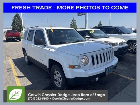 Used 2016 Jeep Patriot Sport w/ Power Value Group AWD/4WD image 1