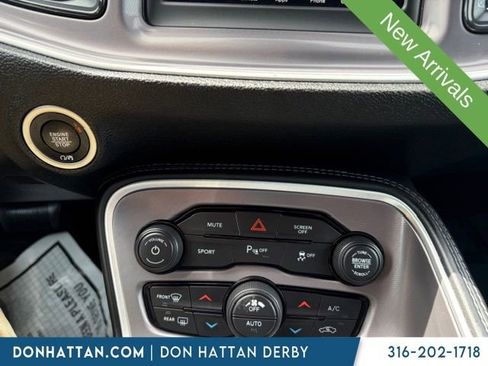 Used 2022 Dodge Challenger GT RWD image 5