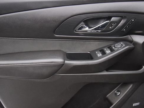 Used 2021 Chevrolet Traverse High Country w/ LPO, Floor Liner Package FWD image 29