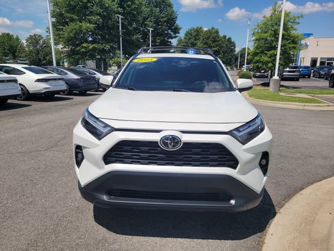 Used 2025 Toyota RAV4 XLE Premium w/ Weather Package AWD/4WD image 8