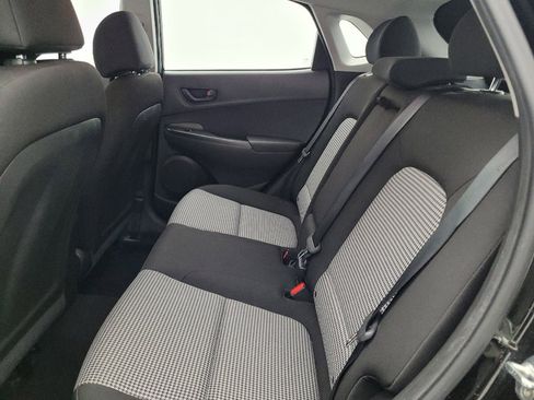 Used 2022 Hyundai Kona SE w/ Cargo Package image 18