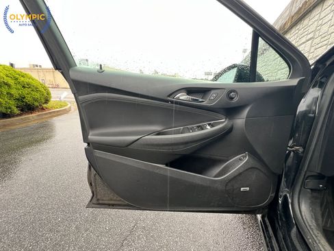 Used 2017 Chevrolet Cruze Premier FWD image 46