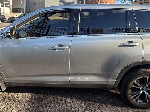 Used 2019 Toyota Highlander LE AWD/4WD image 8