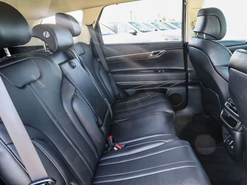 Used 2024 Genesis GV80 3.5T image 19