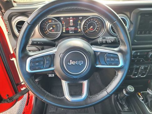 Used 2021 Jeep Wrangler Unlimited Sahara AWD/4WD image 18