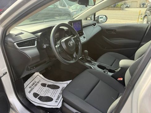 Used 2024 Toyota Corolla LE FWD image 18