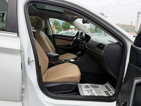 Used 2019 Volkswagen Jetta SEL FWD image 37