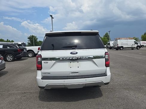 Used 2018 Ford Expedition Limited w/ Equipment Group 301A AWD/4WD image 7