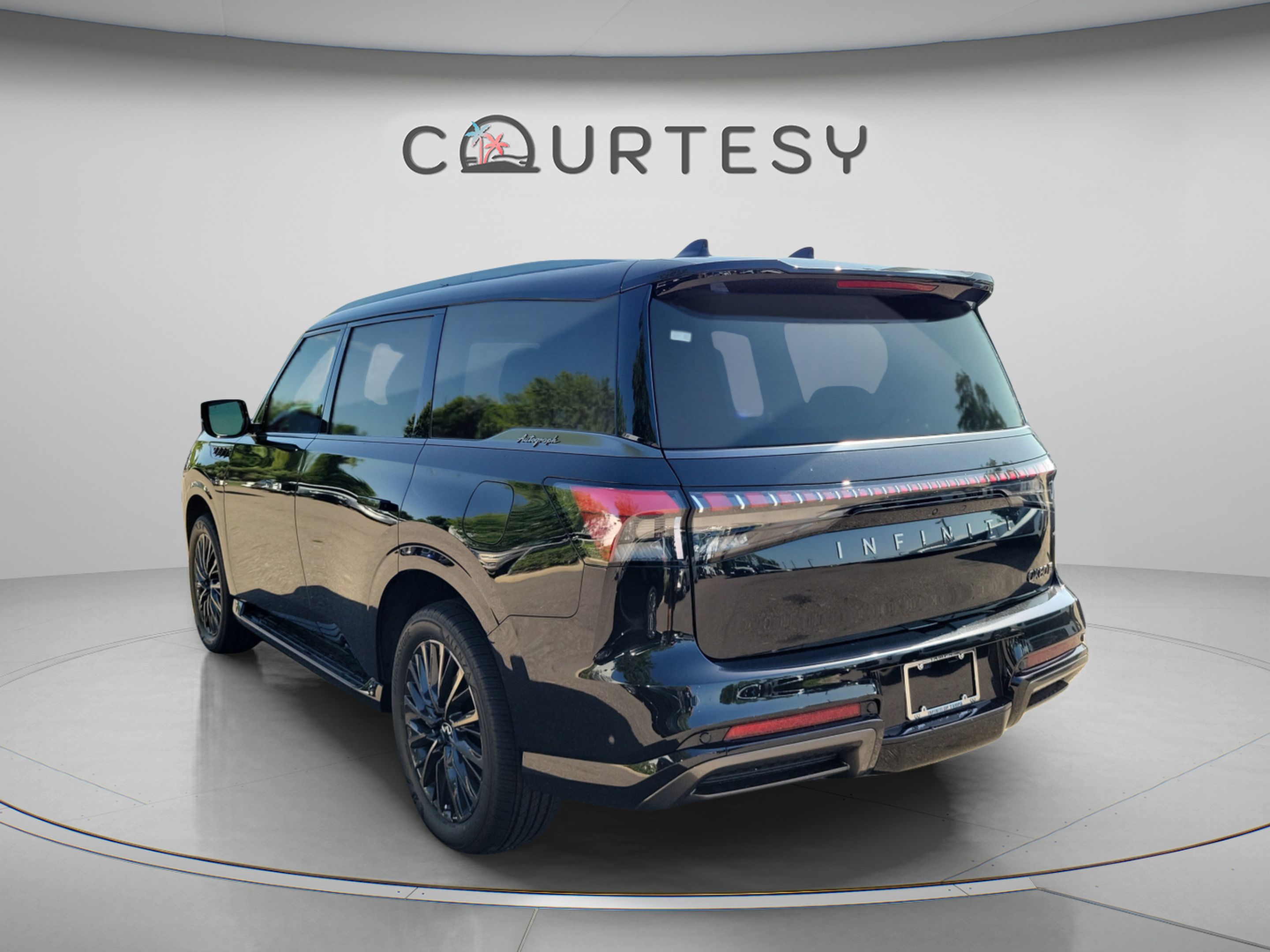 New 2027 INFINITI QX80 Autograph w/ Premium Cargo Package AWD/4WD image 2