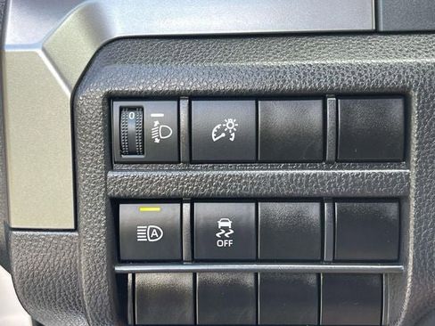 Used 2025 Toyota Tacoma TRD Sport AWD/4WD image 31