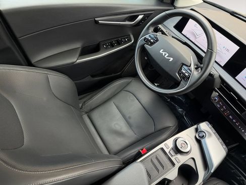 Used 2023 Kia EV6 Wind RWD image 15