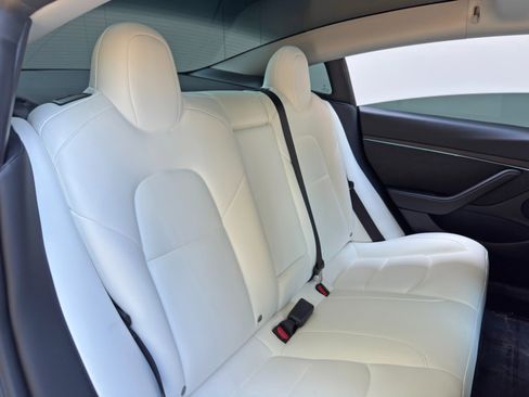 Used 2023 Tesla Model 3 Standard Range RWD image 40