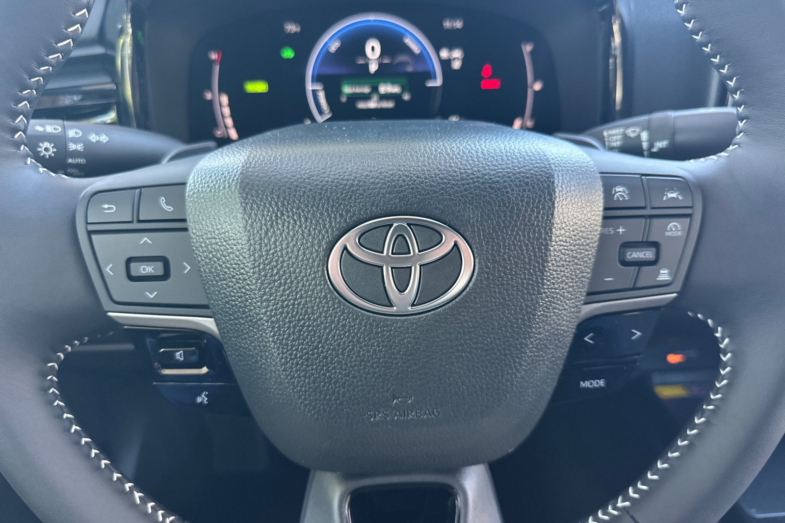 Used 2026 Toyota Camry SE FWD image 24