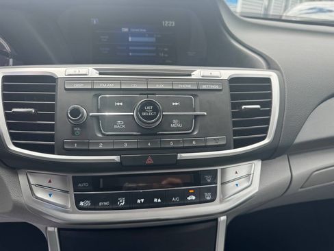 Used 2015 Honda Accord LX image 9