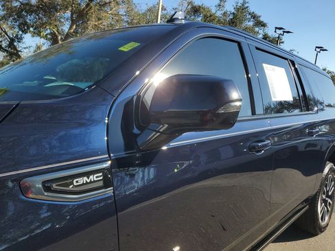 Used 2021 GMC Yukon XL AT4 w/ AT4 Premium Package image 12