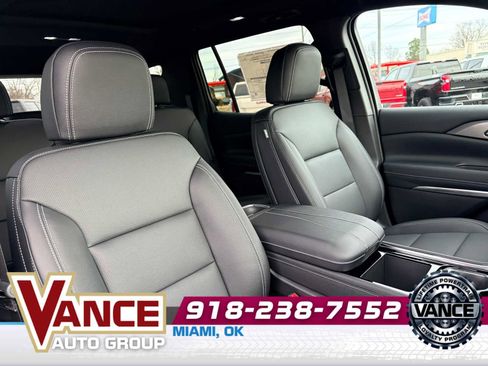 New 2026 Chevrolet Traverse LT w/ Sun and Wheel Package image 23