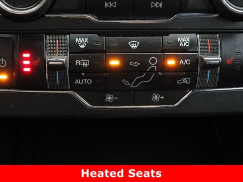 Used 2018 Ford Explorer XLT w/ Equipment Group 202A image 23