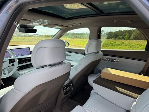 New 2026 Genesis GV70 2.5T Advanced AWD/4WD image 24