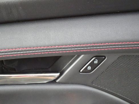 Used 2024 MAZDA MAZDA3 s image 30