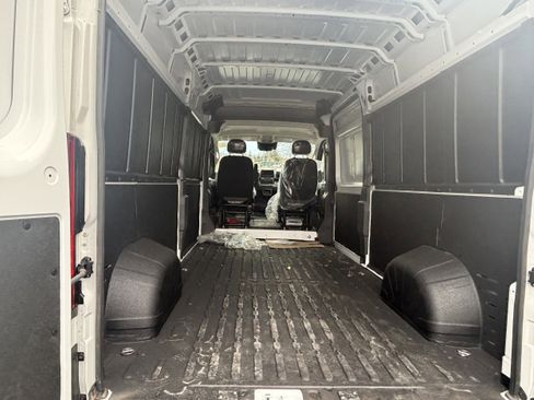 Used 2025 RAM ProMaster 2500 w/ Safety Group image 9