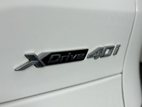 Used 2024 BMW X5 xDrive40i w/ M Sport Package AWD/4WD image 27