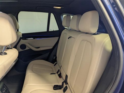 Used 2021 BMW X1 xDrive28i w/ Convenience Package image 27
