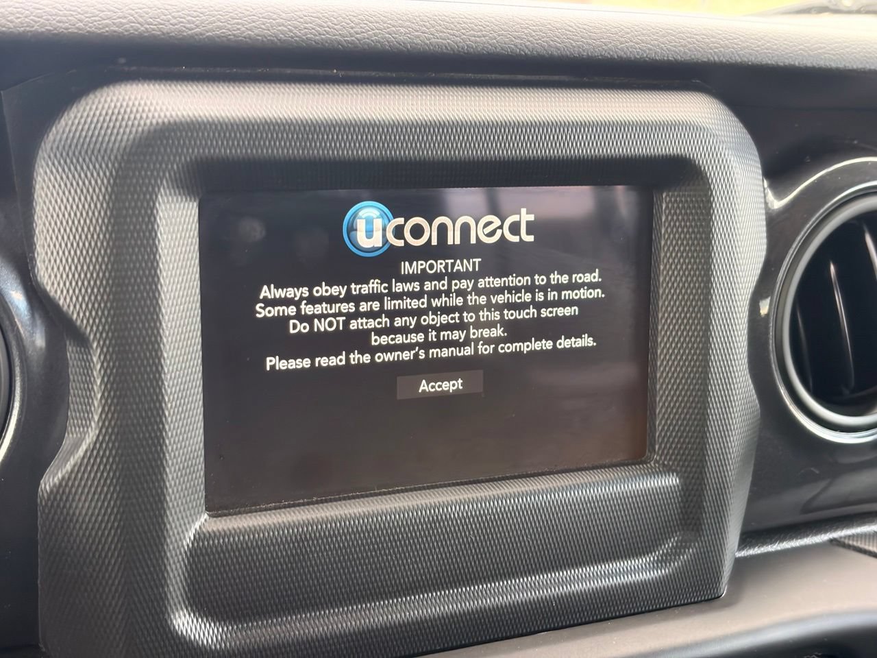 Used 2022 Jeep Wrangler Unlimited Sport AWD/4WD image 24