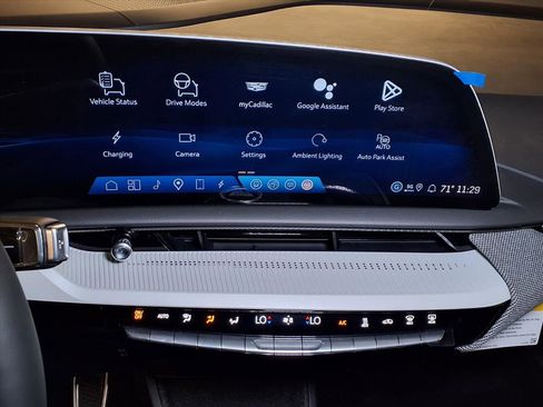 New 2026 Cadillac Optiq Sport 1 image 18