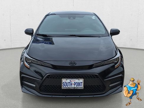 Used 2022 Toyota Corolla SE FWD image 2