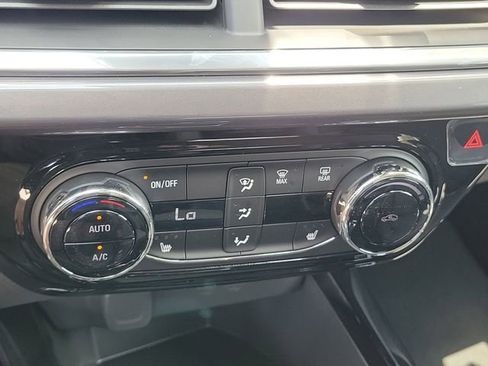 New 2026 Chevrolet Trax ACTIV w/ Driver Confidence Package FWD image 28