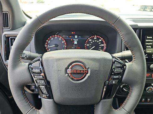 New 2026 Nissan Frontier PRO-4X w/ Pro Premium Package AWD/4WD image 15