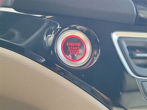 Used 2016 Honda Pilot Touring image 31