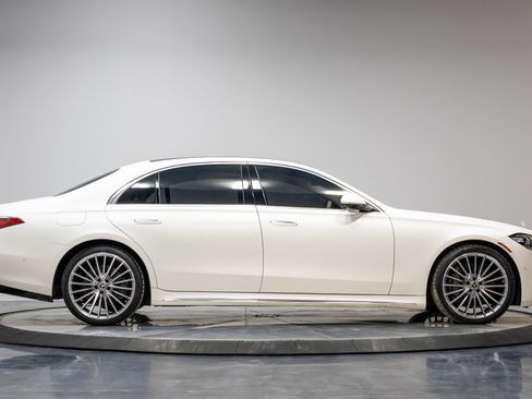 Used 2023 Mercedes-Benz S 580 4MATIC Sedan w/ AMG Line image 16