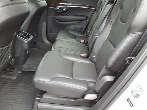 Used 2018 Volvo XC90 T6 Momentum w/ Momentum Plus Package image 13
