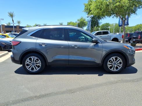 Used 2022 Ford Escape SEL FWD image 3