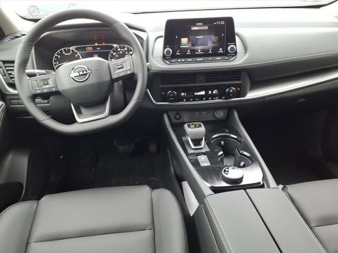 New 2026 Nissan Rogue SV image 9