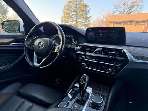 Used 2018 BMW 530i xDrive image 23