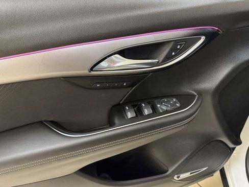 Used 2025 Buick Envision Sport Touring image 7